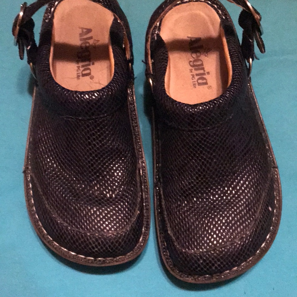 Clogs